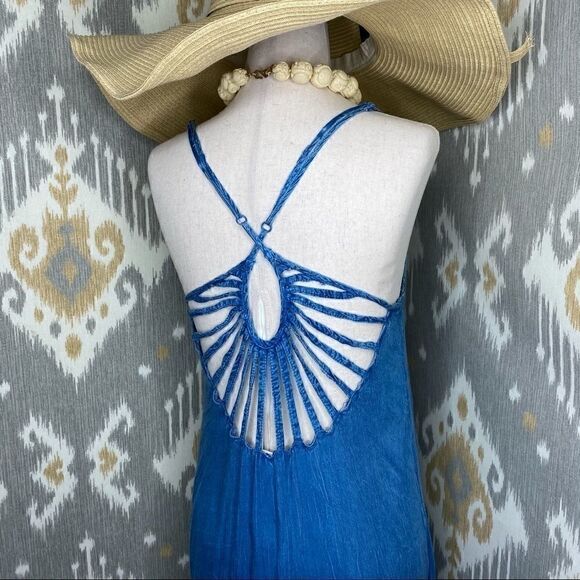 Boho Me Dresses & Skirts - BOHO ME Blue Tie Dye Maxi Dress - Medium